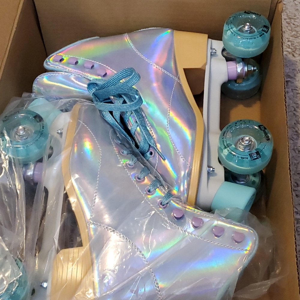 NIB Roller Skates Holographic size 10
